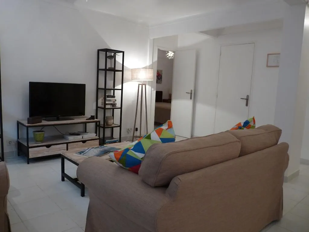 Apartment 82 Cannes Frankrike
