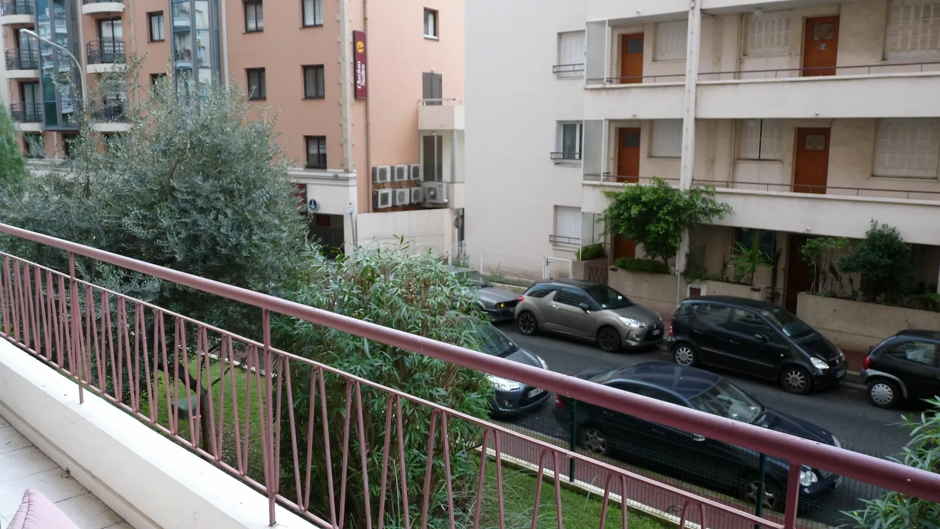 Apartment 82 Cannes